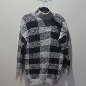 Forever 21 Black and Gray Turtleneck Sweater